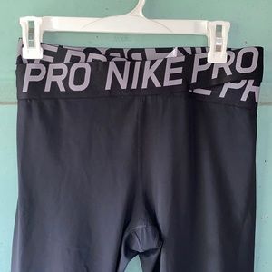 Nike Pro black leggings - size Large